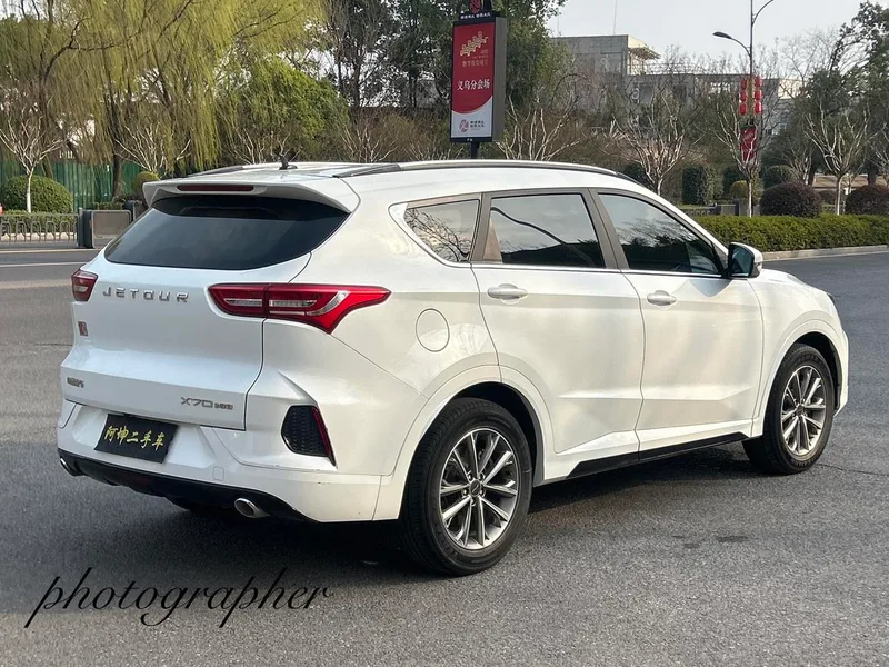 Jetour X70 2020 1.5T DCT Changxing Edition 7 seat interior photo 7 Jetour X70 2020 1.5T DCT Changxing Edition 7 seat interior photo 7