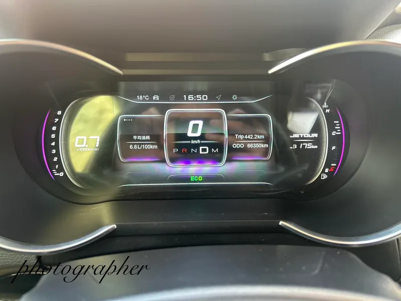 Jetour X70 2020 1.5T DCT Changxing Edition 7 seat interior photo 10 Jetour X70 2020 1.5T DCT Changxing Edition 7 seat interior photo 10