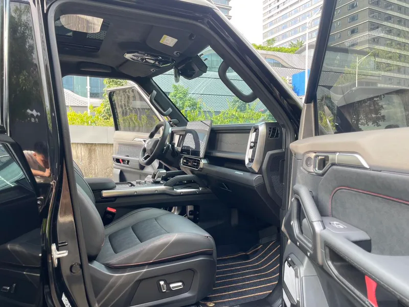 Jetour T2 2024 2.0TD Four-wheel drive Silver Dragon Wings interior photo 11 Jetour T2 2024 2.0TD Four-wheel drive Silver Dragon Wings interior photo 11