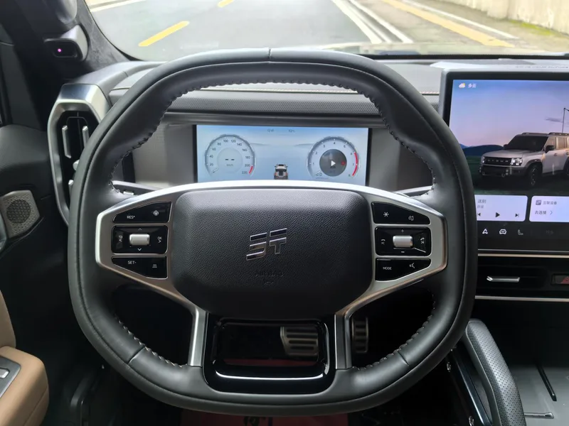 Jetour T2 2023 2.0TD Four-wheel drive Conquer PRO interior photo 13 Jetour T2 2023 2.0TD Four-wheel drive Conquer PRO interior photo 13