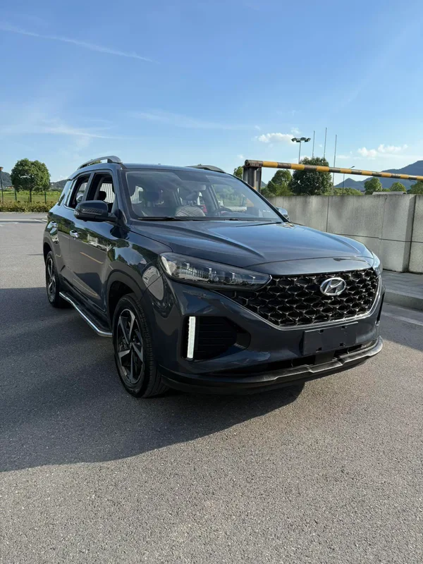 Hyundai ix35 2021 240T GDi DCT Versión líder con tracción en dos ruedas GLS exterior foto 3 Hyundai ix35 2021 240T GDi DCT Versión líder con tracción en dos ruedas GLS exterior foto 3