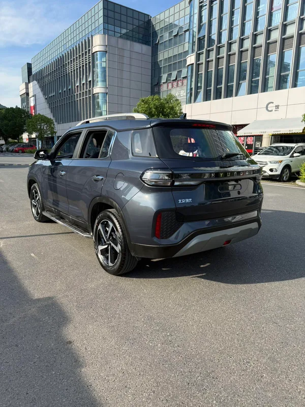Hyundai ix35 2021 240T GDi DCT Versión líder con tracción en dos ruedas GLS exterior foto 7 Hyundai ix35 2021 240T GDi DCT Versión líder con tracción en dos ruedas GLS exterior foto 7