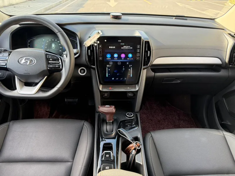 Hyundai ix35 2021 240T GDi DCT Versión líder con tracción en dos ruedas GLS interior foto 12 Hyundai ix35 2021 240T GDi DCT Versión líder con tracción en dos ruedas GLS interior foto 12