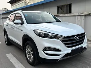 Hyundai Tucson 2015 1.6T Dual-clutch, two-wheel drive, intelligent model exterior photo 6 Hyundai Tucson 2015 1.6T Dual-clutch, two-wheel drive, intelligent model exterior photo 6