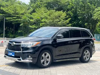 Toyota Highlander 2015 2.0T Полный привод Deluxe Edition 7 Кресло