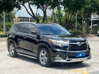 Toyota Highlander 2015 2.0T Four-wheel drive deluxe edition 7 seat exterior photo 3 Toyota Highlander 2015 2.0T Four-wheel drive deluxe edition 7 seat exterior photo 3