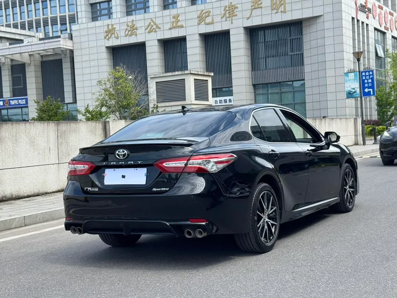 Toyota Camry 2023 2.0S Version de pointe extérieur photo 4 Toyota Camry 2023 2.0S Version de pointe extérieur photo 4