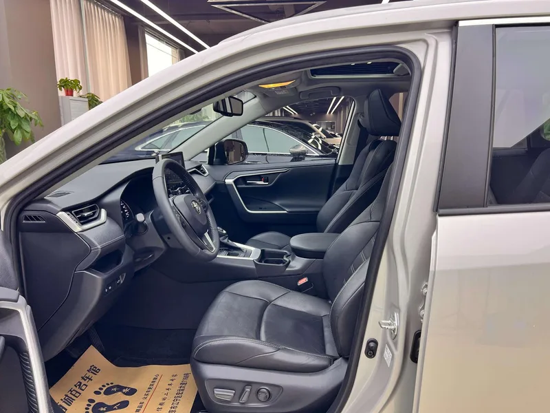 Toyota Wildlander 2020 Dual Power 2.5L Two-wheel-drive Prestige Edition exterior photo 9 Toyota Wildlander 2020 Dual Power 2.5L Two-wheel-drive Prestige Edition exterior photo 9