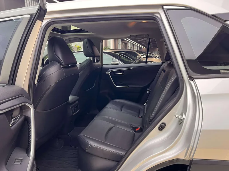 Toyota Wildlander 2020 Dual Power 2.5L Two-wheel-drive Prestige Edition exterior photo 10 Toyota Wildlander 2020 Dual Power 2.5L Two-wheel-drive Prestige Edition exterior photo 10