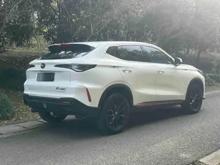 Changan X5 PLUS 2025 1.5T DCT Versión de alta energía exterior foto 5 Changan X5 PLUS 2025 1.5T DCT Versión de alta energía exterior foto 5