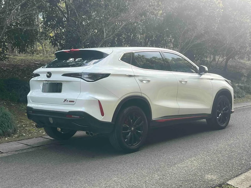 Changan X5 PLUS 2025 1.5T DCT Versión de alta energía exterior foto 5 Changan X5 PLUS 2025 1.5T DCT Versión de alta energía exterior foto 5