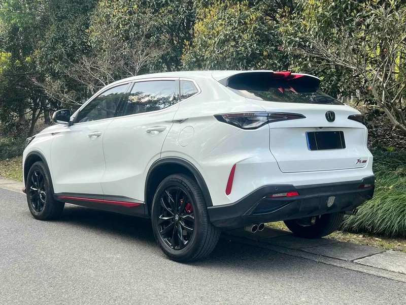 Changan X5 PLUS 2025 1.5T DCT Versión de alta energía exterior foto 6 Changan X5 PLUS 2025 1.5T DCT Versión de alta energía exterior foto 6