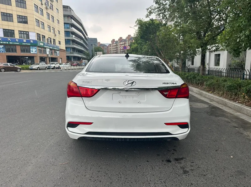 Hyundai Mistra 2019 1.8L automatic intelligent type GLS Country VI interior photo 20 Hyundai Mistra 2019 1.8L automatic intelligent type GLS Country VI interior photo 20