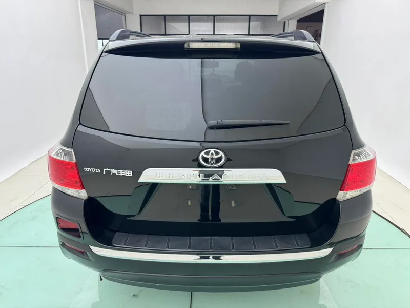 Toyota Highlander 2012 2.7L Two-wheel drive 5 Seat Elite Edition exterior photo 7 Toyota Highlander 2012 2.7L Two-wheel drive 5 Seat Elite Edition exterior photo 7