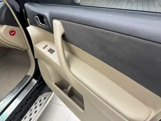 Toyota Highlander 2012 2.7L Two-wheel drive 5 Seat Elite Edition interior photo 11 Toyota Highlander 2012 2.7L Two-wheel drive 5 Seat Elite Edition interior photo 11