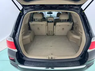 Toyota Highlander 2012 2.7L Two-wheel drive 5 Seat Elite Edition interior photo 14 Toyota Highlander 2012 2.7L Two-wheel drive 5 Seat Elite Edition interior photo 14