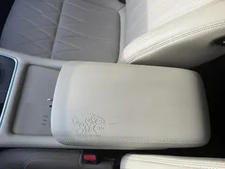 Geely Monjaro 2025 2.0TD High-power automatic four-wheel drive oriental obsidian full moon version interior photo 14 Geely Monjaro 2025 2.0TD High-power automatic four-wheel drive oriental obsidian full moon version interior photo 14