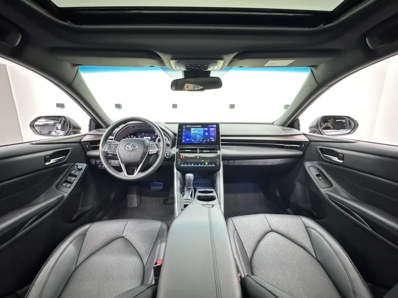 Toyota Avalon 2022 2.0L Luxury Edition interior photo 9 Toyota Avalon 2022 2.0L Luxury Edition interior photo 9