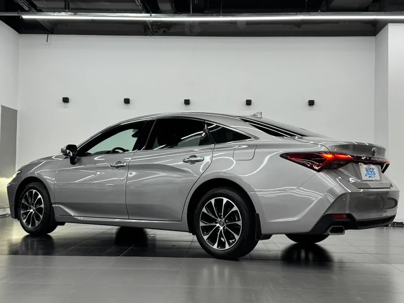 Toyota Avalon 2022 2.0L Luxury Edition interior photo 12 Toyota Avalon 2022 2.0L Luxury Edition interior photo 12