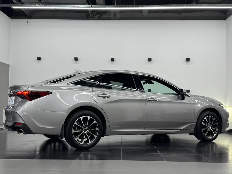 Toyota Avalon 2022 2.0L Luxury Edition interior photo 14 Toyota Avalon 2022 2.0L Luxury Edition interior photo 14