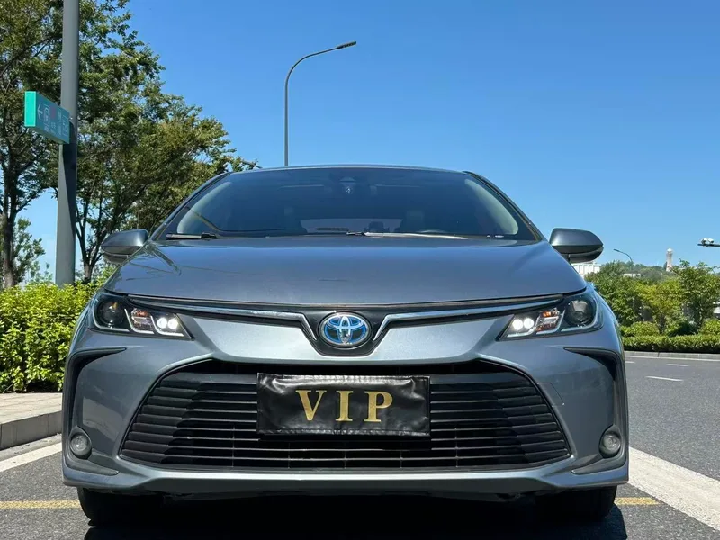 Toyota Corolla 2021 Double moteur 1.8L E-CVT Version avant-gardiste extérieur photo 3 Toyota Corolla 2021 Double moteur 1.8L E-CVT Version avant-gardiste extérieur photo 3