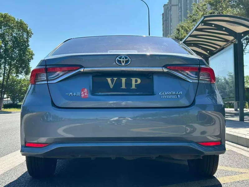 Toyota Corolla 2021 Double moteur 1.8L E-CVT Version avant-gardiste extérieur photo 4 Toyota Corolla 2021 Double moteur 1.8L E-CVT Version avant-gardiste extérieur photo 4