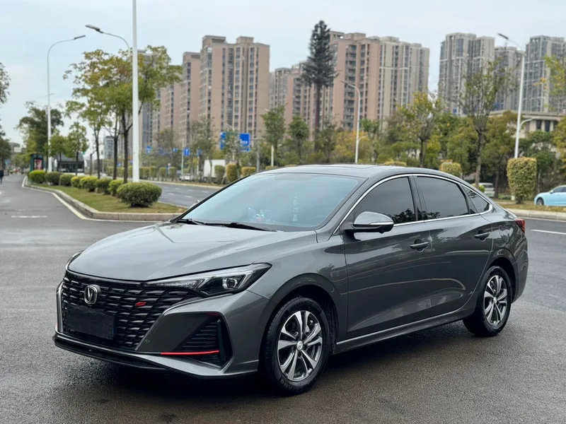 Changan Eado 2023 PLUS Enjoyment Edition Blue whale NE 1.4T GDI DCT Premium Trim exterior photo 1 Changan Eado 2023 PLUS Enjoyment Edition Blue whale NE 1.4T GDI DCT Premium Trim exterior photo 1