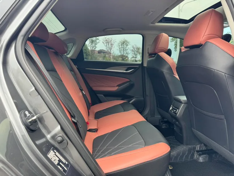 Changan Eado 2023 PLUS Enjoyment Edition Blue whale NE 1.4T GDI DCT Premium Trim exterior photo 6 Changan Eado 2023 PLUS Enjoyment Edition Blue whale NE 1.4T GDI DCT Premium Trim exterior photo 6