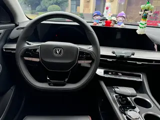 Changan Eado 2023 PLUS Enjoyment Edition Blue whale NE 1.4T GDI DCT Premium Trim interior photo 14 Changan Eado 2023 PLUS Enjoyment Edition Blue whale NE 1.4T GDI DCT Premium Trim interior photo 14