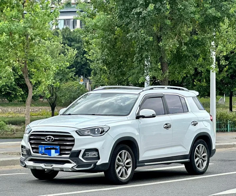Hyundai ix35 2019 2.0L Automatique à deux roues motrices Version de plaisir État VI extérieur photo 1 Hyundai ix35 2019 2.0L Automatique à deux roues motrices Version de plaisir État VI extérieur photo 1