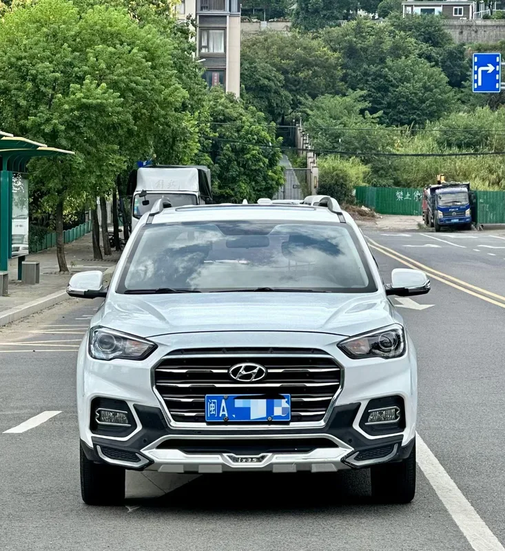 Hyundai ix35 2019 2.0L Automatique à deux roues motrices Version de plaisir État VI extérieur photo 2 Hyundai ix35 2019 2.0L Automatique à deux roues motrices Version de plaisir État VI extérieur photo 2
