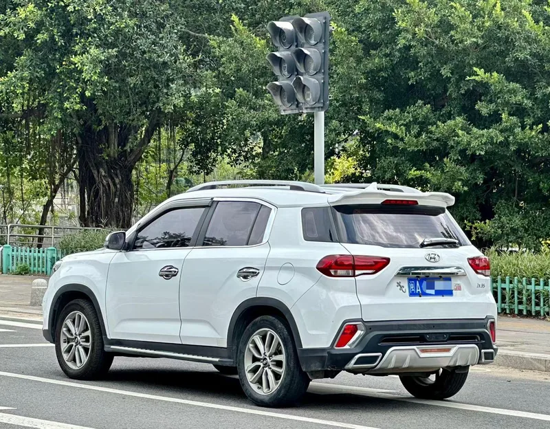 Hyundai ix35 2019 2.0L Automatique à deux roues motrices Version de plaisir État VI extérieur photo 4 Hyundai ix35 2019 2.0L Automatique à deux roues motrices Version de plaisir État VI extérieur photo 4