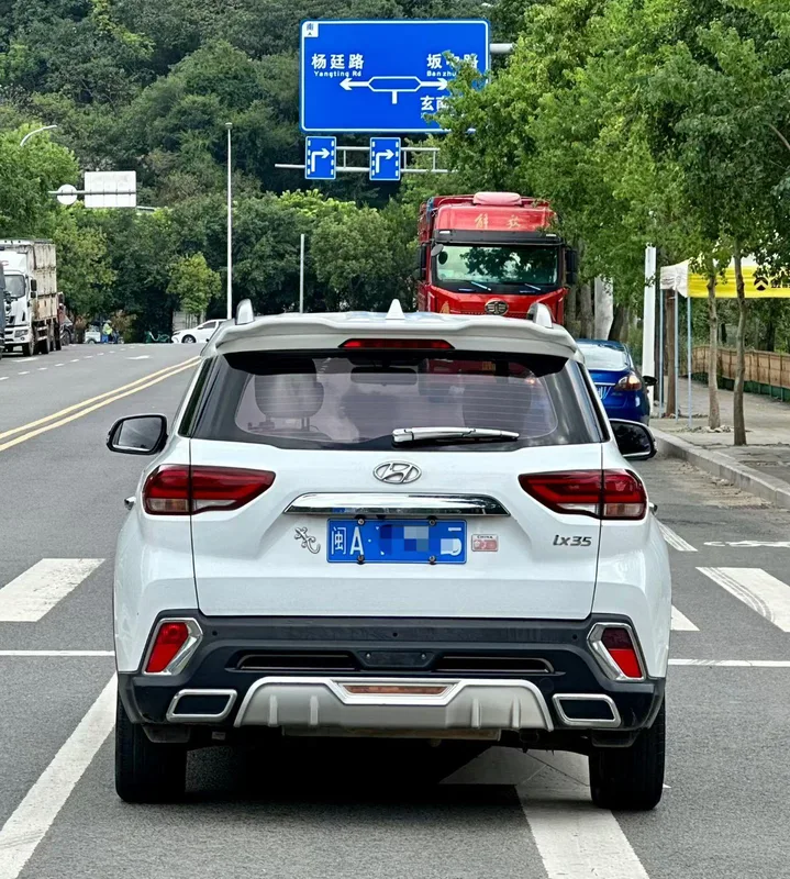 Hyundai ix35 2019 2.0L Automatique à deux roues motrices Version de plaisir État VI extérieur photo 5 Hyundai ix35 2019 2.0L Automatique à deux roues motrices Version de plaisir État VI extérieur photo 5