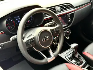 Kia KX CROSS 2017 1.4L Automatique GLS extérieur photo 8 Kia KX CROSS 2017 1.4L Automatique GLS extérieur photo 8