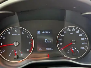 Kia KX CROSS 2017 1.4L Automatique GLS intérieur photo 9 Kia KX CROSS 2017 1.4L Automatique GLS intérieur photo 9