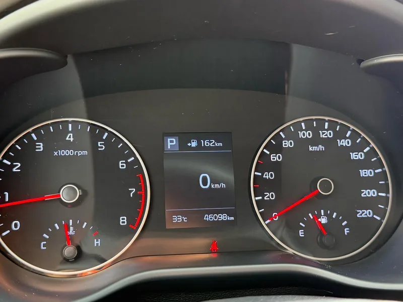 Kia KX CROSS 2017 1.4L Automatique GLS intérieur photo 9 Kia KX CROSS 2017 1.4L Automatique GLS intérieur photo 9