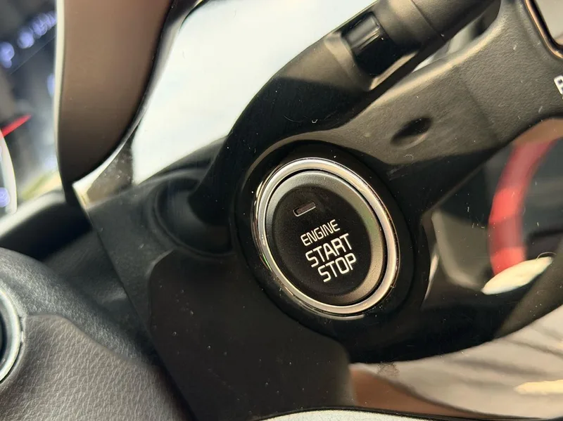 Kia KX CROSS 2017 1.4L Automatique GLS intérieur photo 12 Kia KX CROSS 2017 1.4L Automatique GLS intérieur photo 12