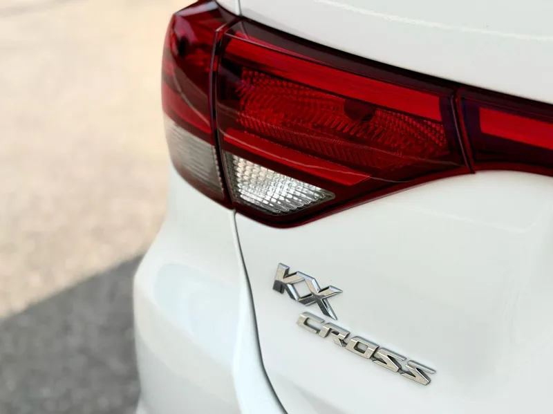 Kia KX CROSS 2017 1.4L Automatique GLS intérieur photo 14 Kia KX CROSS 2017 1.4L Automatique GLS intérieur photo 14
