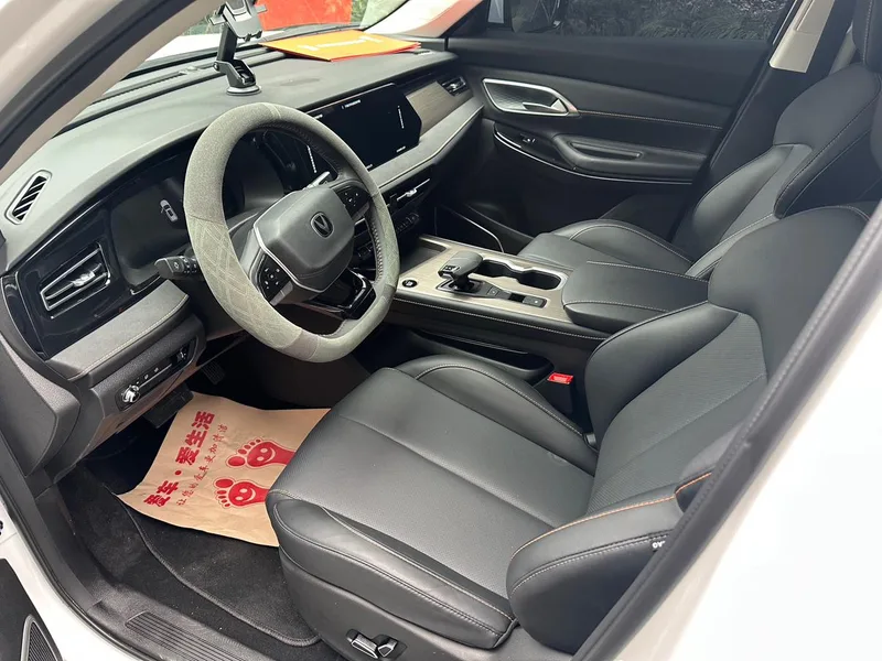 Changan X7 PLUS 2024 1.5T DCT Respected type 7 seat interior photo 12 Changan X7 PLUS 2024 1.5T DCT Respected type 7 seat interior photo 12