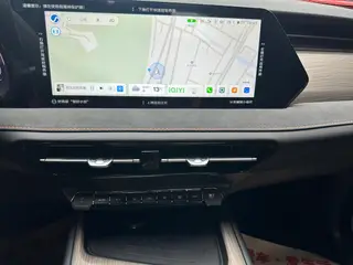 Changan X7 PLUS 2024 1.5T DCT Respected type 7 seat interior photo 16 Changan X7 PLUS 2024 1.5T DCT Respected type 7 seat interior photo 16