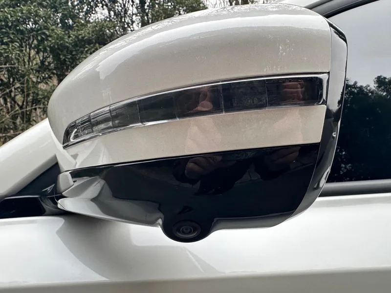 Changan X7 PLUS 2024 1.5T DCT Respected type 7 seat interior photo 20 Changan X7 PLUS 2024 1.5T DCT Respected type 7 seat interior photo 20
