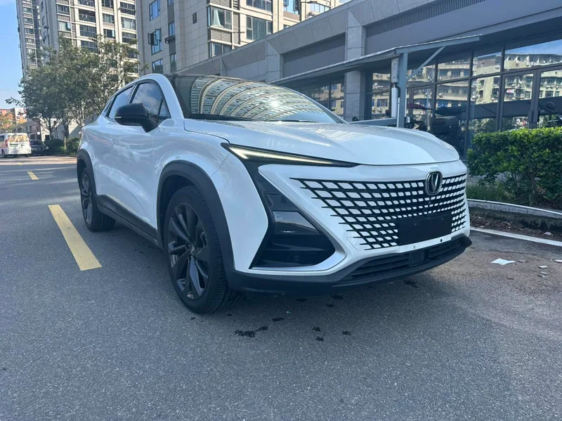 Changan UNI-T 2021 1.5T Excellence-type exterior photo 3 Changan UNI-T 2021 1.5T Excellence-type exterior photo 3