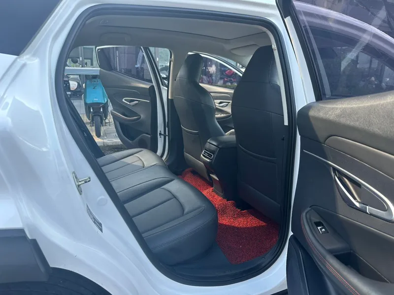 Changan UNI-T 2021 1.5T Excellence-type exterior photo 8 Changan UNI-T 2021 1.5T Excellence-type exterior photo 8