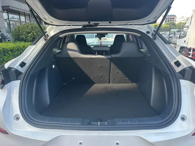 Changan UNI-T 2021 1.5T Excellence-type exterior photo 9 Changan UNI-T 2021 1.5T Excellence-type exterior photo 9