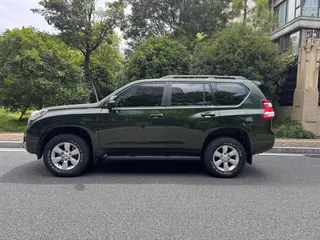 Toyota Prado 2015 2.7L Automatic Standard Edition exterior photo 3 Toyota Prado 2015 2.7L Automatic Standard Edition exterior photo 3