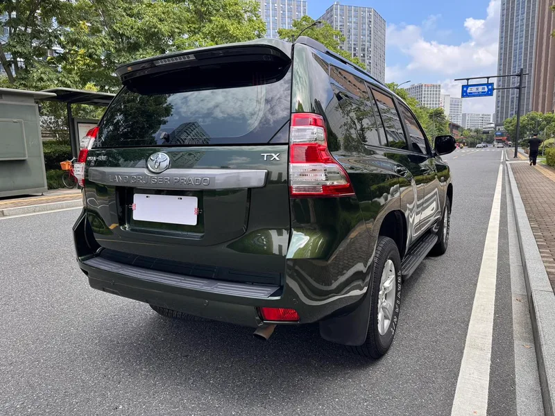Toyota Prado 2015 2.7L Automatic Standard Edition exterior photo 5 Toyota Prado 2015 2.7L Automatic Standard Edition exterior photo 5