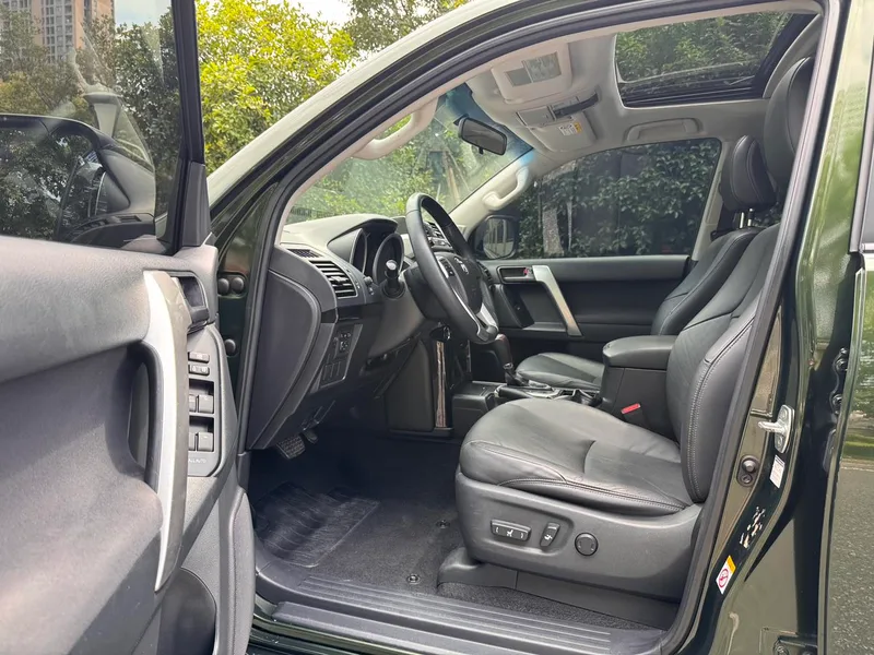 Toyota Prado 2015 2.7L Automatic Standard Edition exterior photo 7 Toyota Prado 2015 2.7L Automatic Standard Edition exterior photo 7