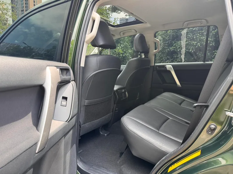 Toyota Prado 2015 2.7L Automatic Standard Edition exterior photo 8 Toyota Prado 2015 2.7L Automatic Standard Edition exterior photo 8
