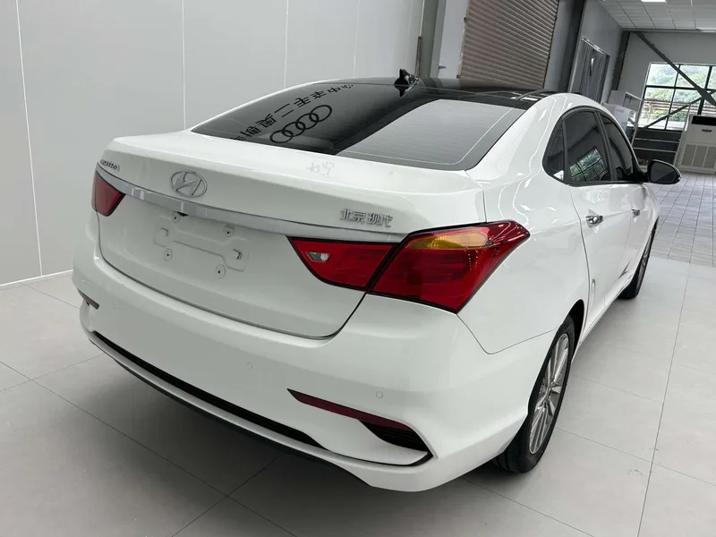 Hyundai Mistra 2017 1.8L automatic intelligent type GLS China V interior photo 14 Hyundai Mistra 2017 1.8L automatic intelligent type GLS China V interior photo 14