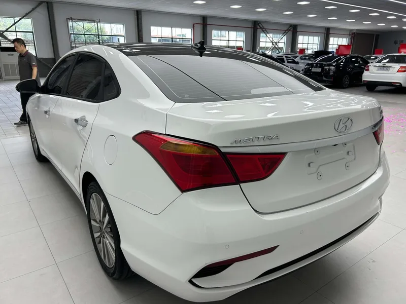 Hyundai Mistra 2017 1.8L automatic intelligent type GLS China V interior photo 15 Hyundai Mistra 2017 1.8L automatic intelligent type GLS China V interior photo 15
